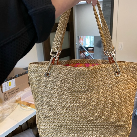 Eric Javits Squishee Clip II Bag - Picture 4 of 11